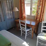Vakantiehuis Avec Piscine A 400m De La
