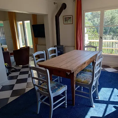 Avec Piscine A 400m De La Nyaraló