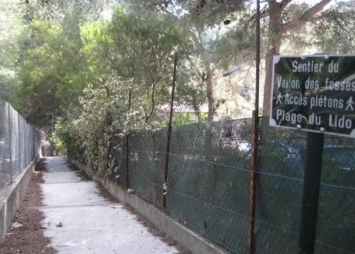 Avec Piscine A 400m De La بيت للعطل