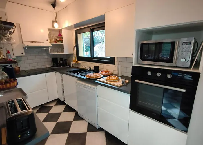 Avec Piscine A 400m De La ساناري سور مير